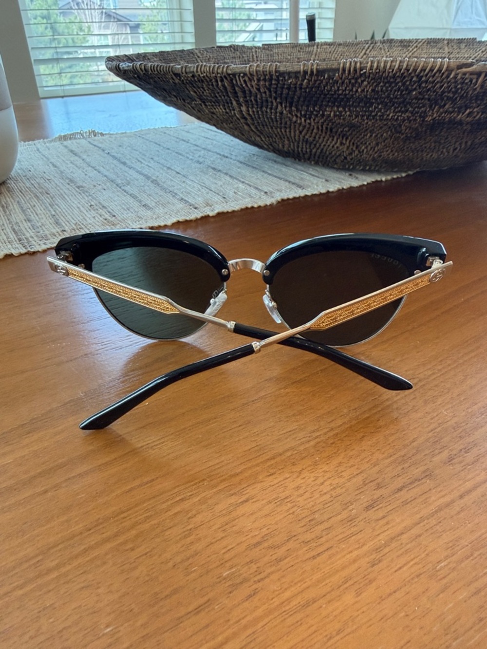 Gucci Sunglasses GG 0055S Black and Gold Cat-Eye Sunglasses - Picture 4 of 4